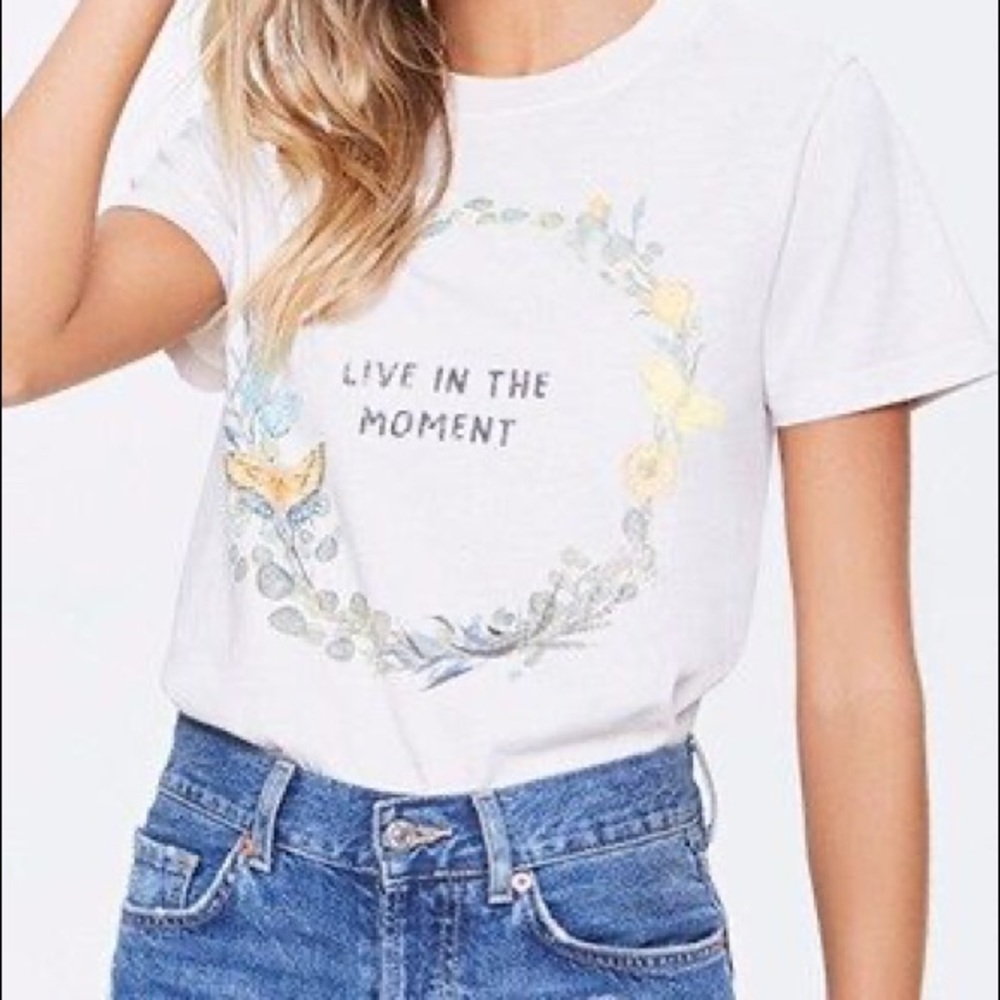 Live in the Moment Graphic Tee
